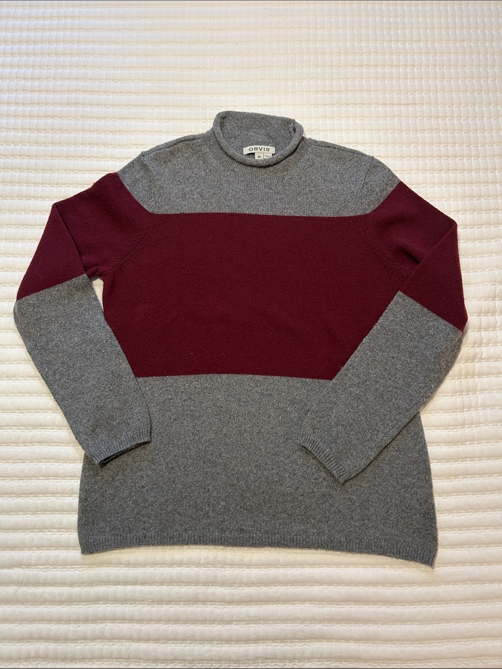 Orvis Men's Two-Tone Crewneck Sweater in Gray and Burgundy